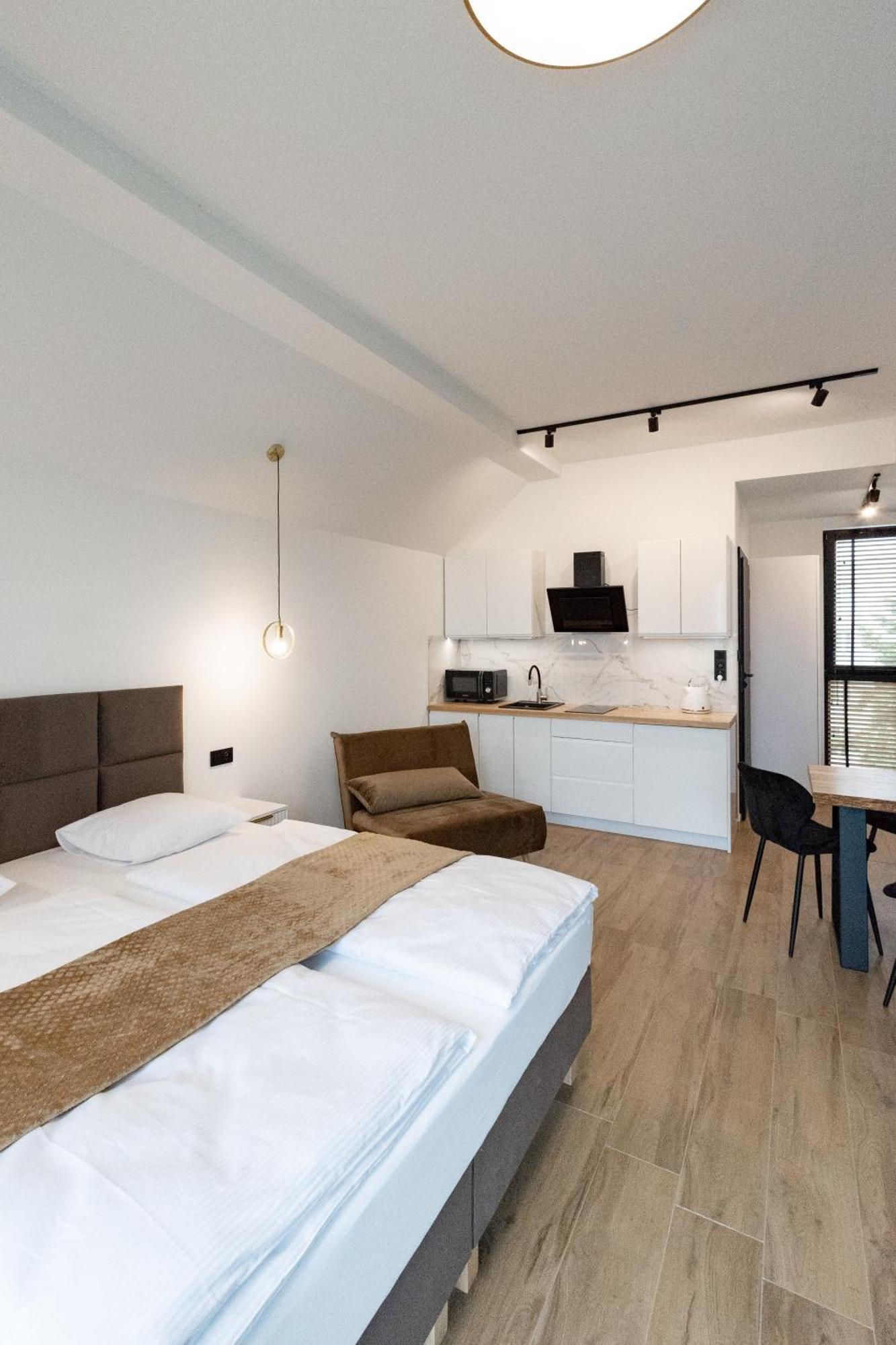 Spichlerz Malbork Apartamento Exterior foto